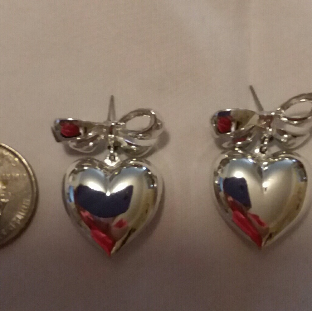 Heart Earrings Silvertone
